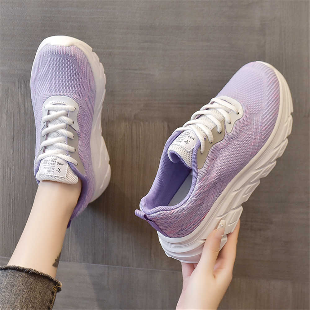 Zapatillas Deportivas Amarilla - Luxury Lifestyle Brand reseña y precio
