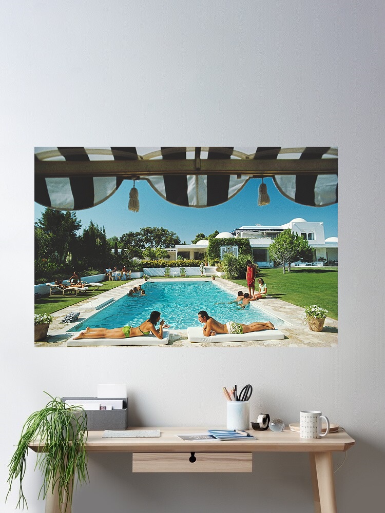 Retro Poolside Host Luxury Lif - Luxury Lifestyle Images reseña y precio